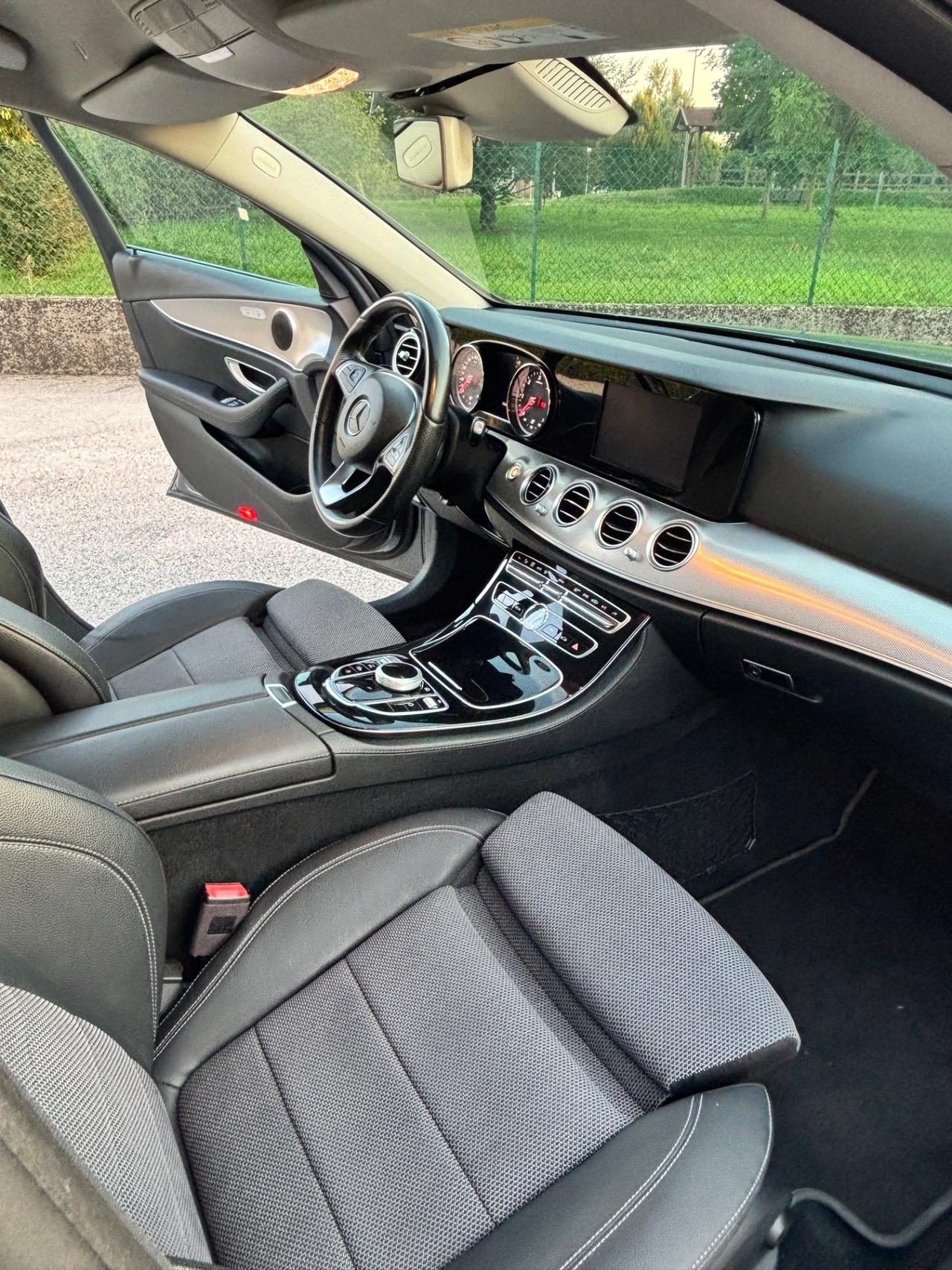 Mercedes-benz E 220 Business Sport
