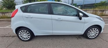 FIESTA 1,5 DIESEL 75 CV TELEFONO BLUETOOTH USB EURO 6B IMPECCABILE X NEOPATENTATI