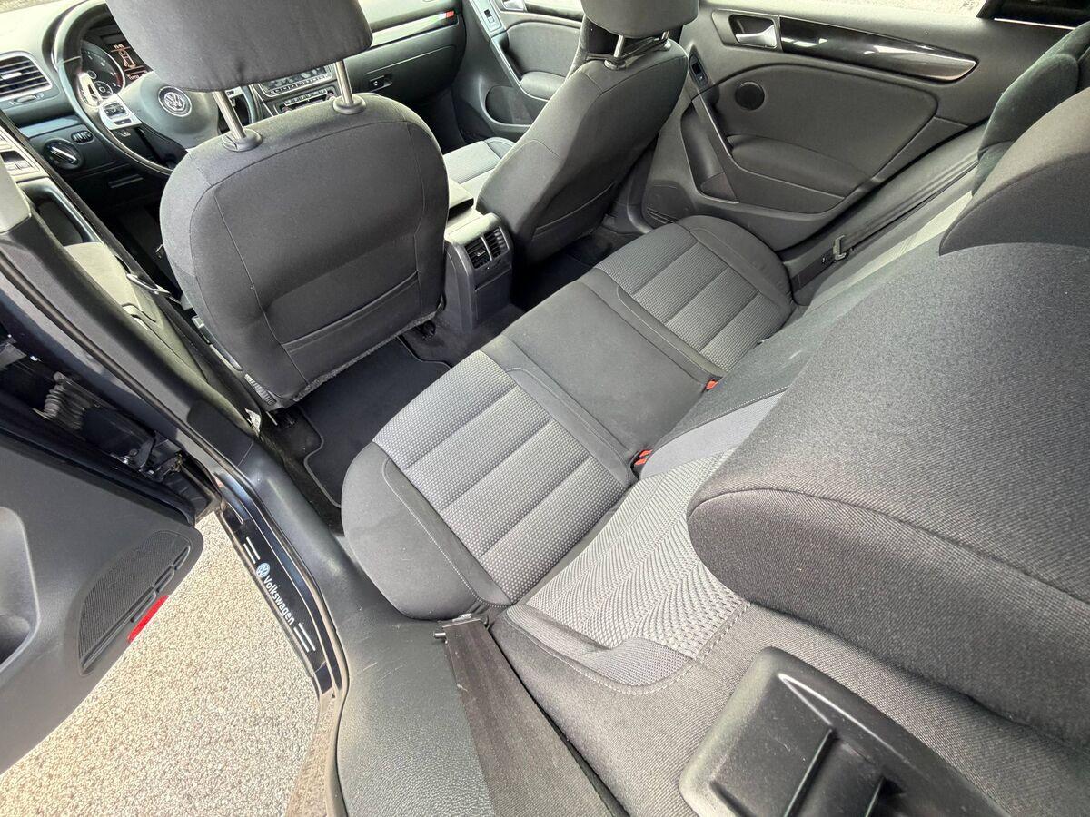 Volkswagen Golf 1.4 tsi Highline 5p dsg