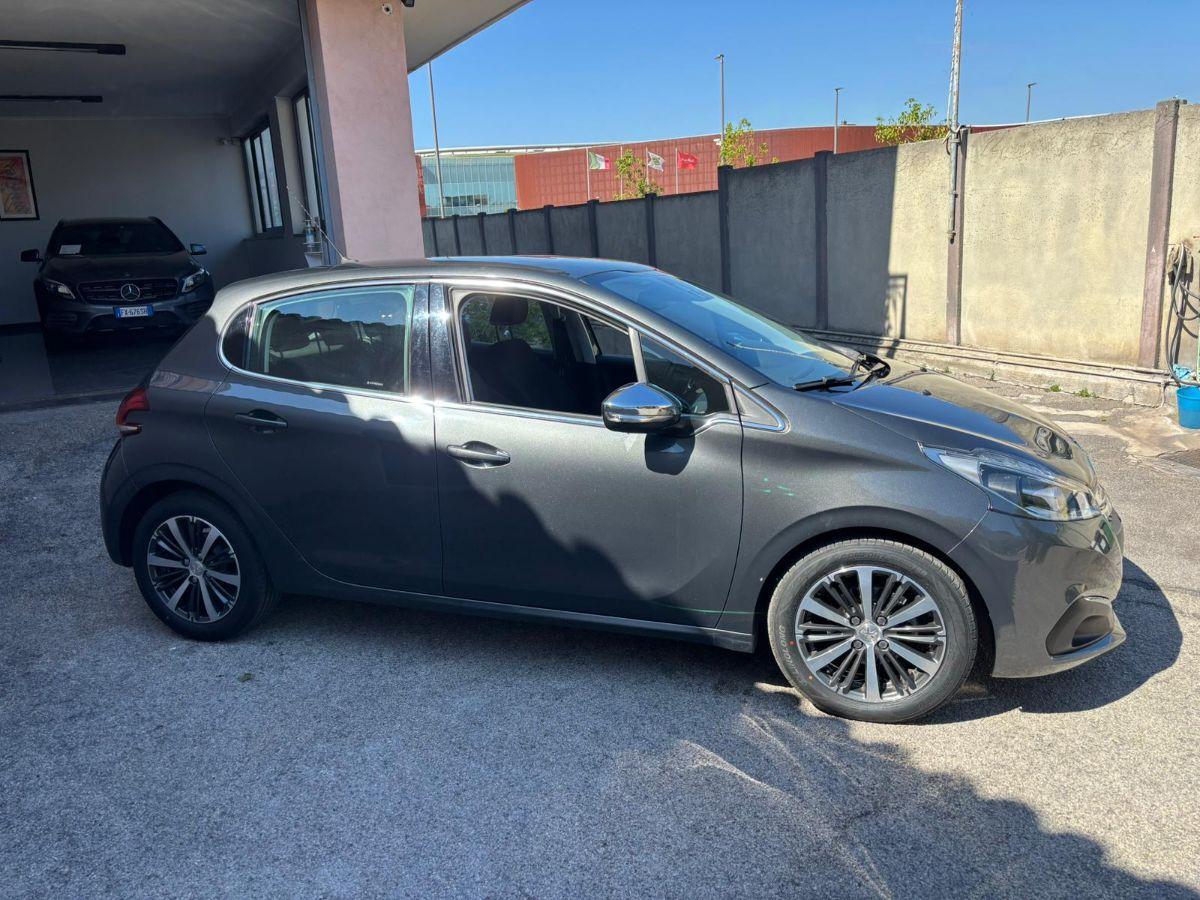 PEUGEOT 208 1.6 BlueHDi 100 S&S 5p.Allure