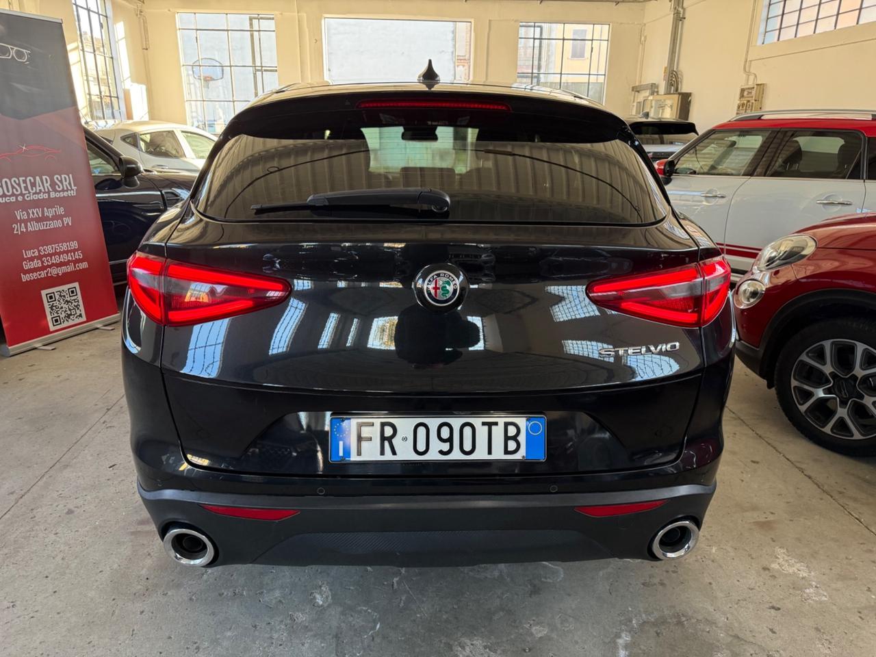 Alfa Romeo Stelvio 2.2 Turbodiesel 150 CV AT8 RWD Super