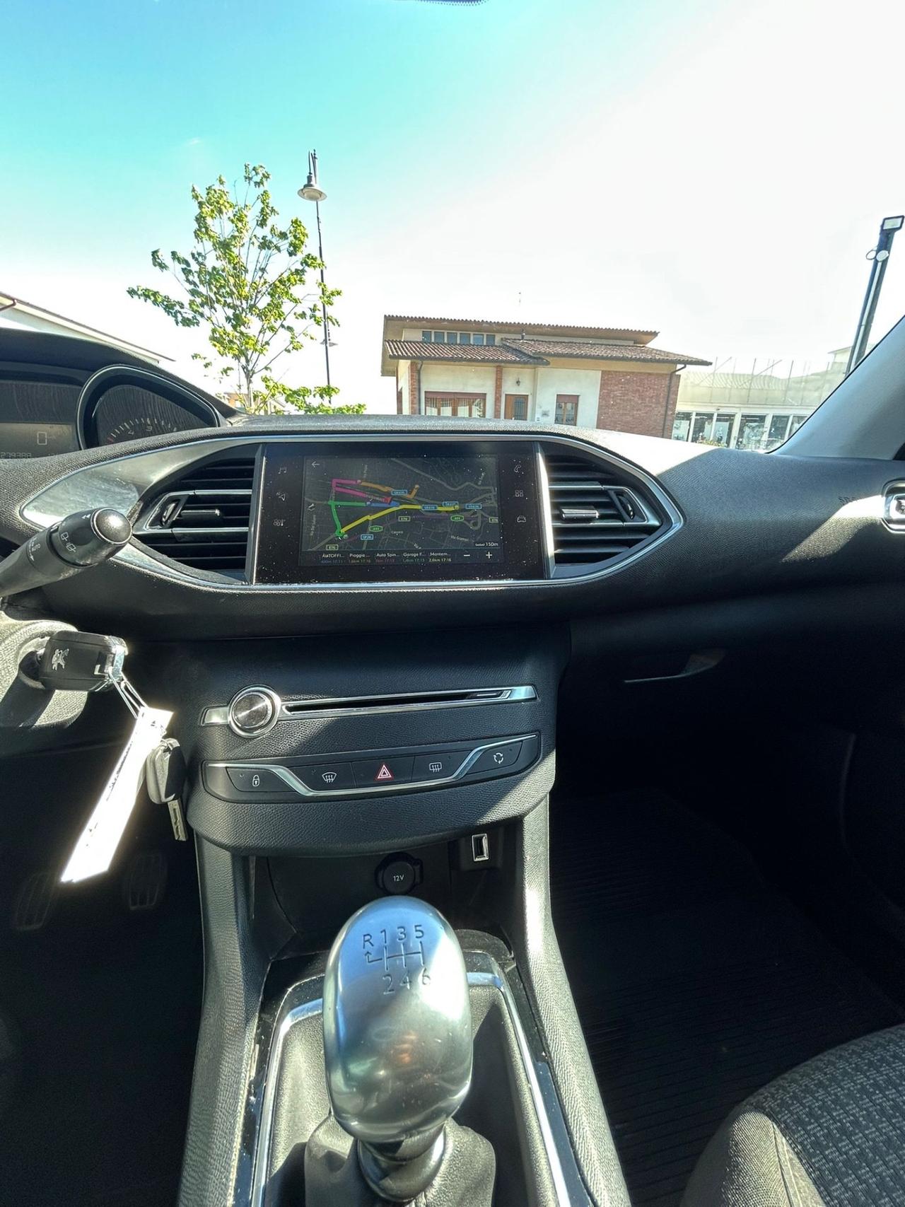 Peugeot 308 BlueHDi 120 S&S SW Allure