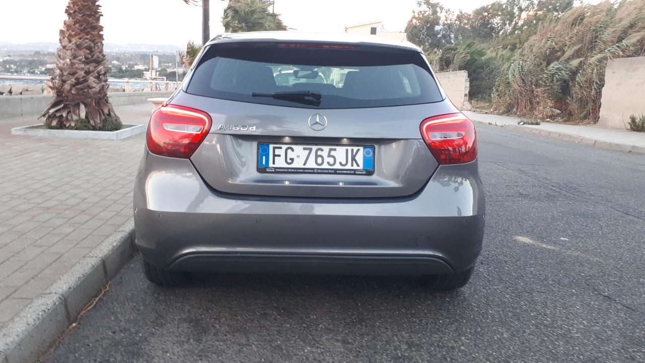 Mercedes-benz classe A 180d 7GTRO SPORT Restay2016