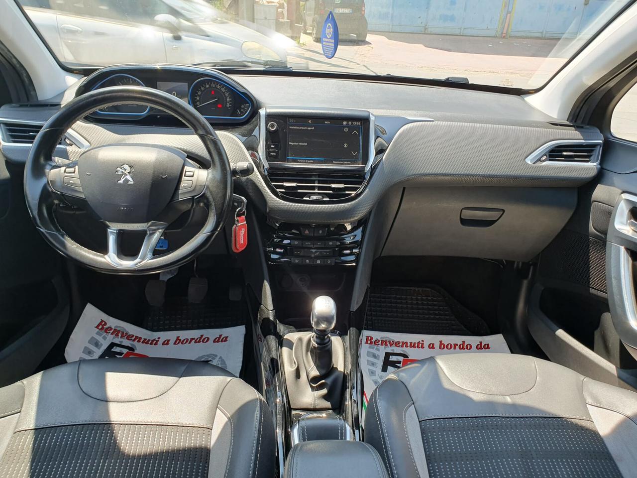 Peugeot 2008 BlueHDi 120 S&S Black Matt