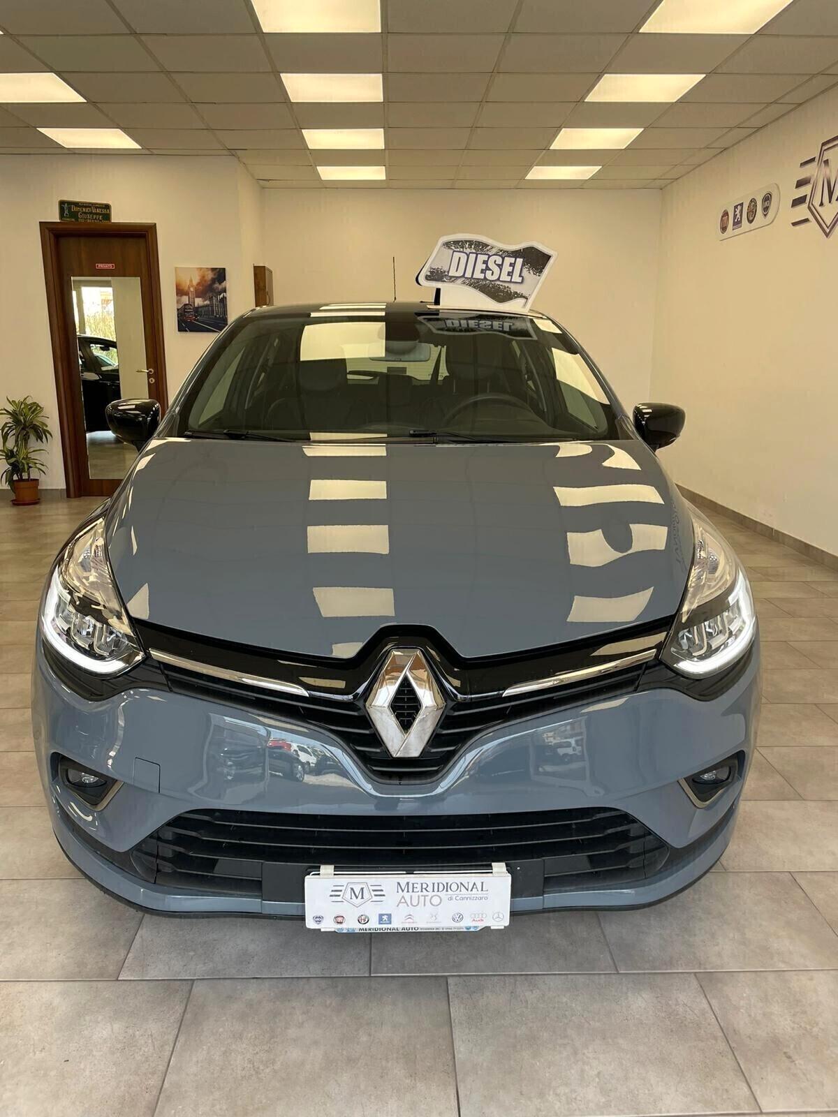 Renault Clio dCi 8V 75 CV 5 porte Moschino Zen