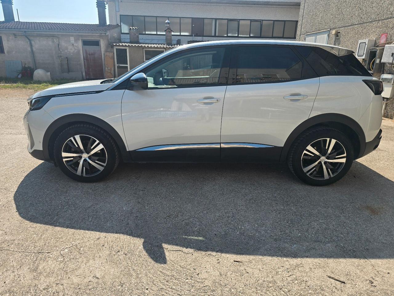 Peugeot 3008 BlueHDi 130 S&S EAT8 Allure