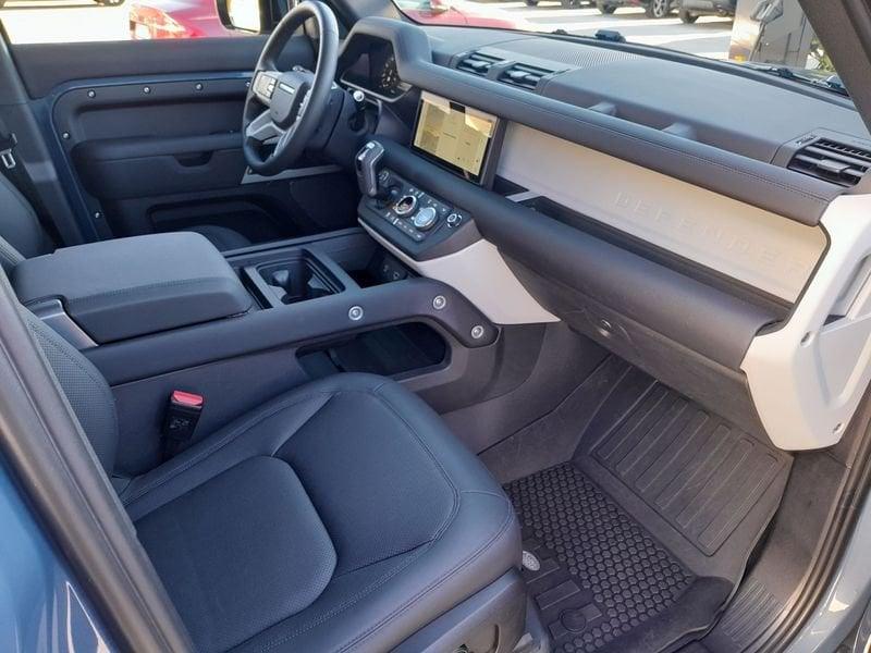 Land Rover Defender 3.0D I6 200 110 X-DYNAMIC SE AWD 7POSTI