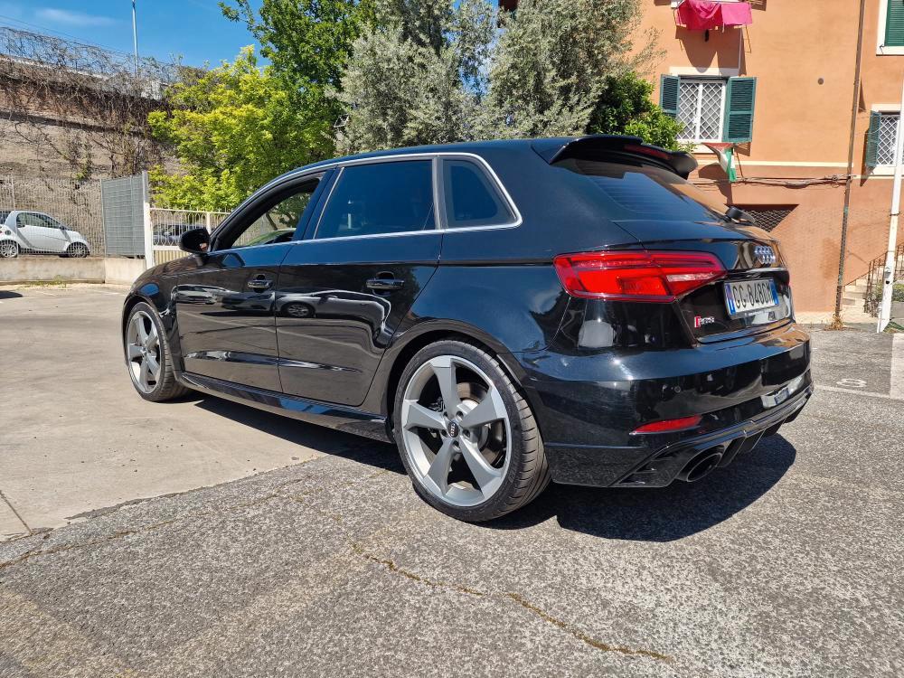 Audi RS3 Sportback 2.5 tfsi quattro s-tronic