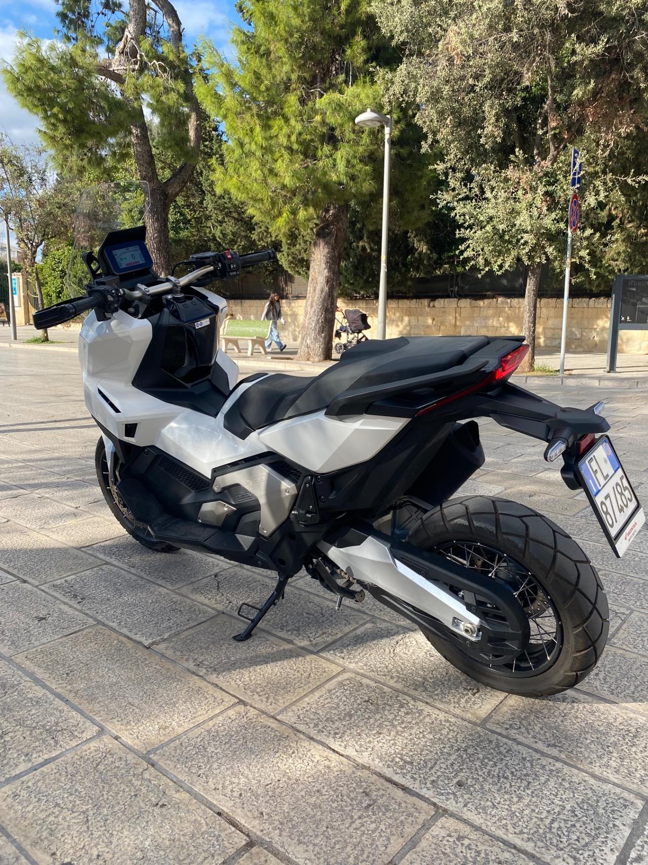 Honda X-ADV 750