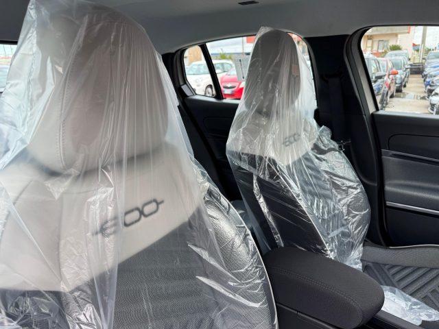 FIAT 600 Hybrid 145 CV DCT MHEV Icon