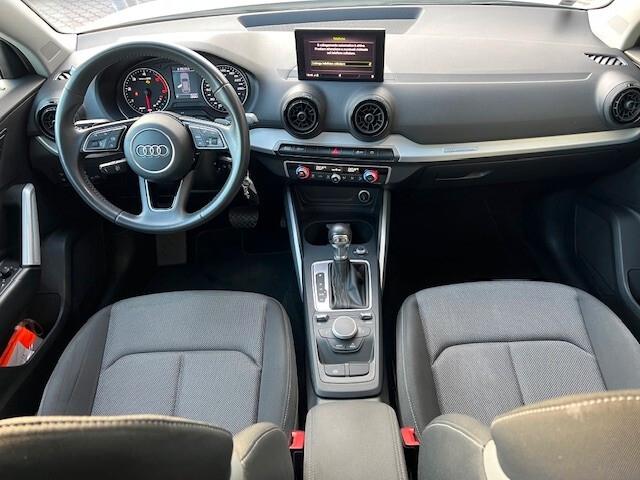Audi Q2 1.6 tdi Design s-tronic, Led, 18", Carplay,