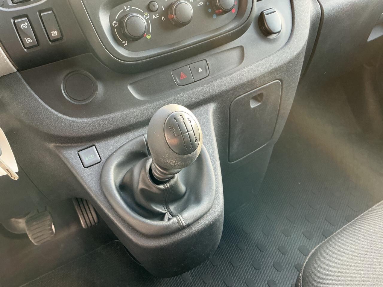 Renault Trafic T29 1.6 Diesel Neopatentati 3 posti