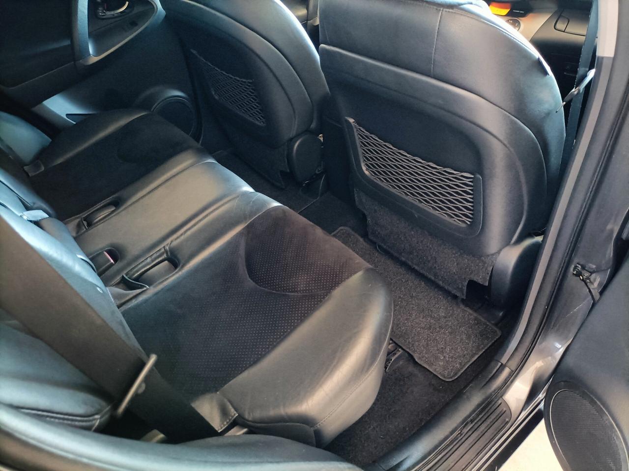 Toyota RAV 4 RAV4 Crossover 2.2 D-4D 150 CV DPF Exclusive 07/2011