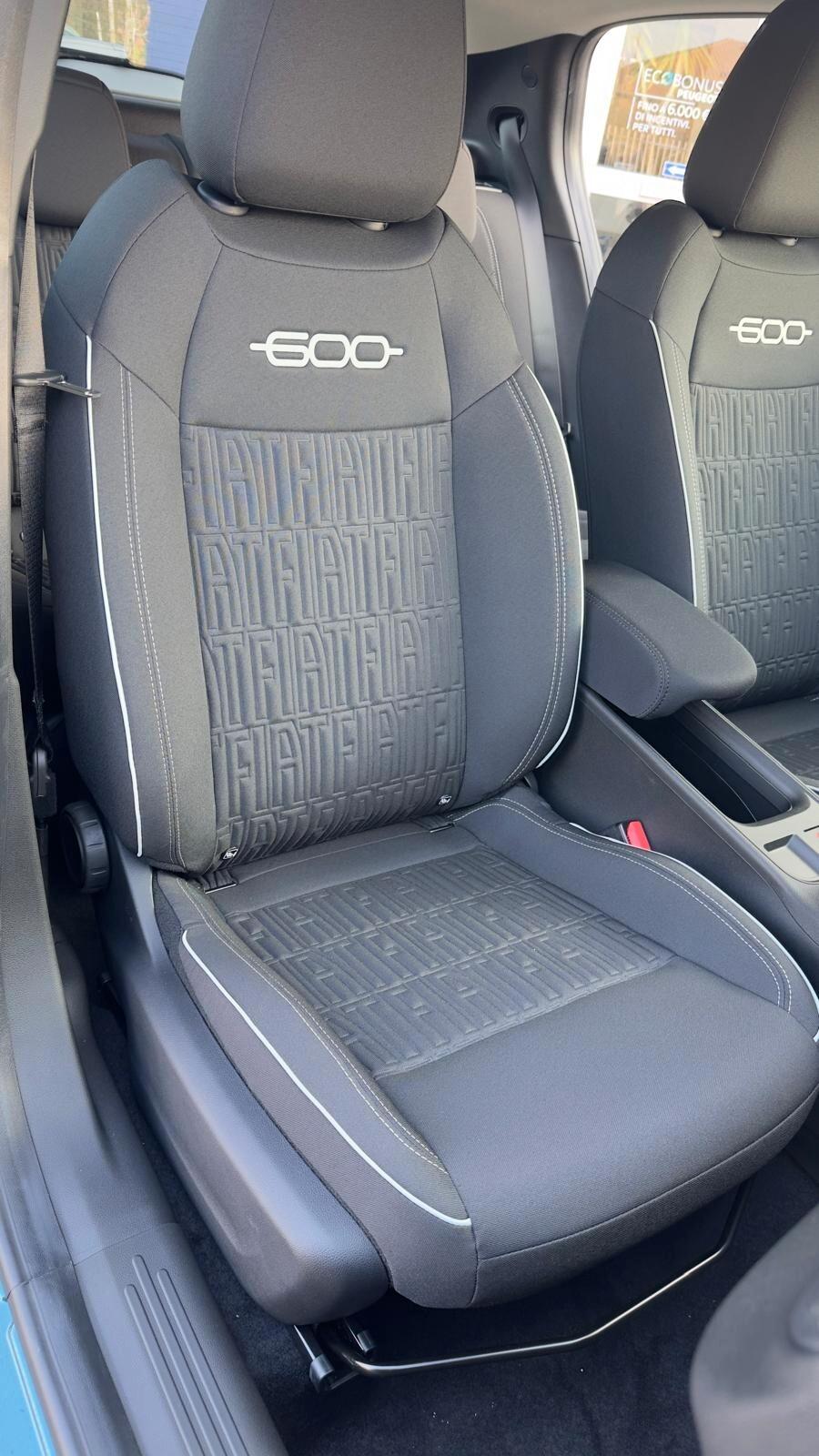 Fiat 600 Hybrid 110 CV DCT MHEV