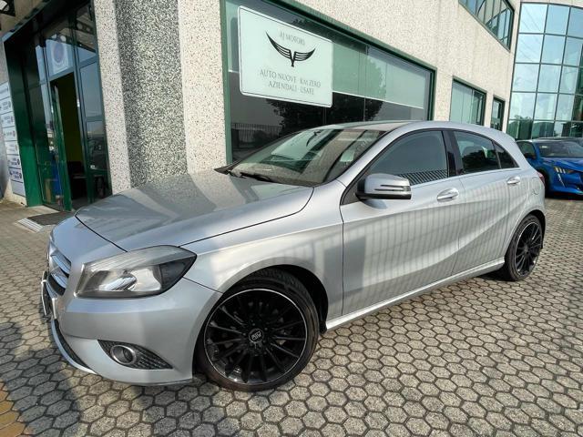 MERCEDES-BENZ A 200 Premium