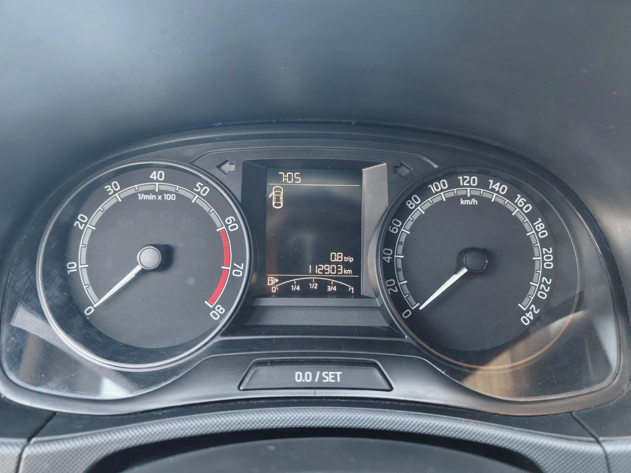 Skoda Fabia 5 Porte Fabia 1.0 mpi 60cv (OK NEOPATENTATI)