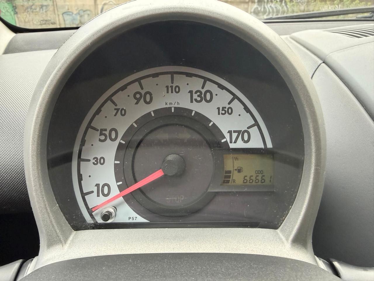 Toyota Aygo 1.0 12V VVT-i 3 porte Sol