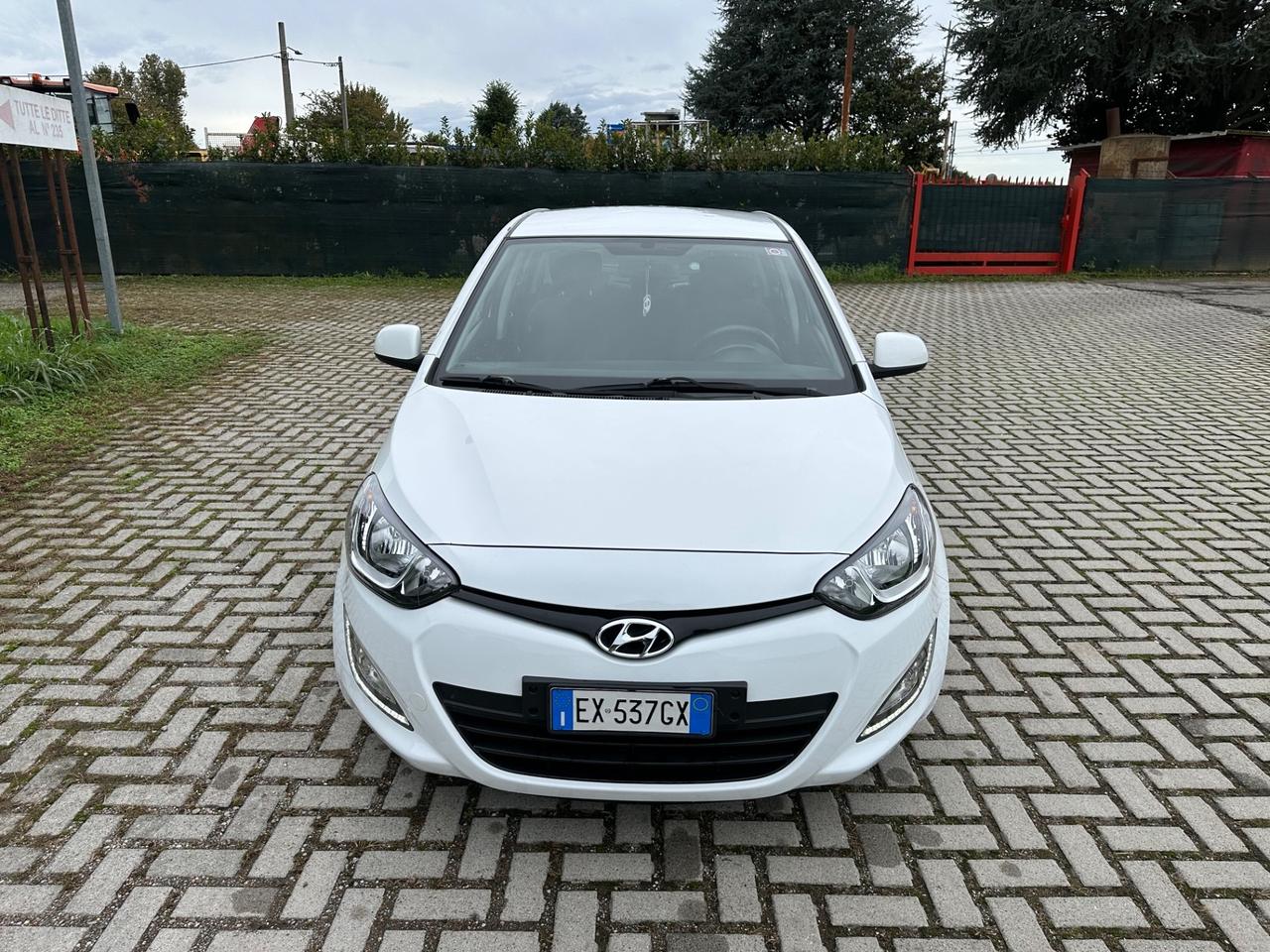 Hyundai i20 1.2 5p. Econext Sound Edition