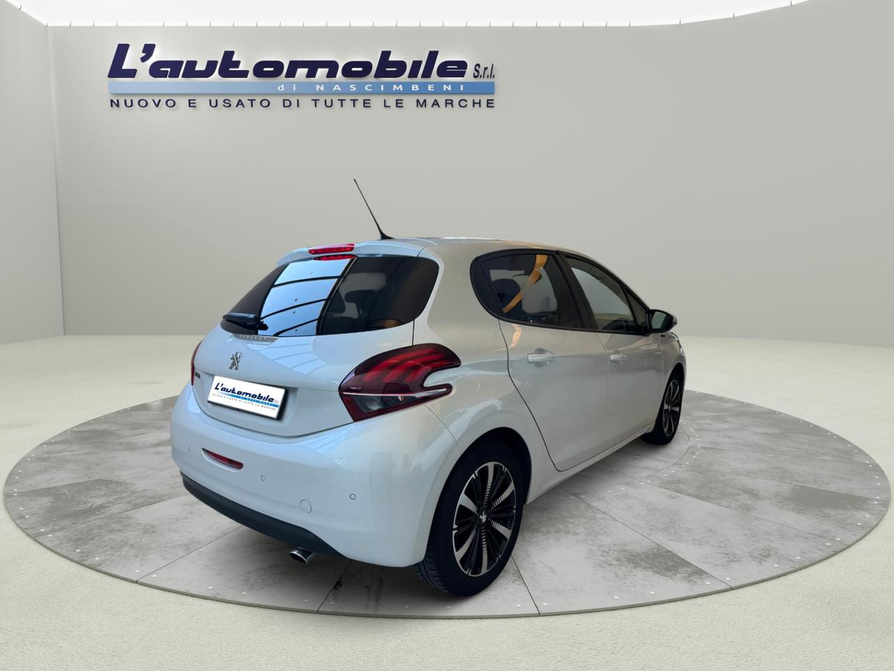 Peugeot 208 5 Porte 208 5p 1.2 puretech Signature s&s 82cv