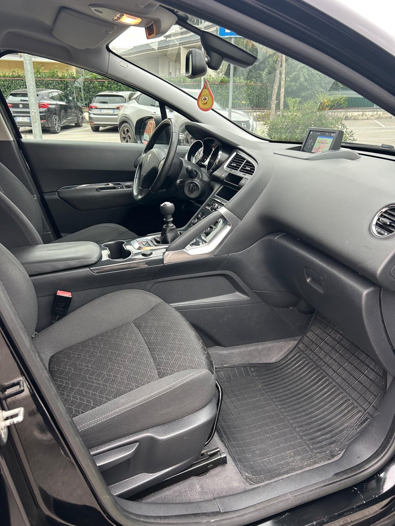 Peugeot 3008 1.6 HDi 115CV Allure - 2014