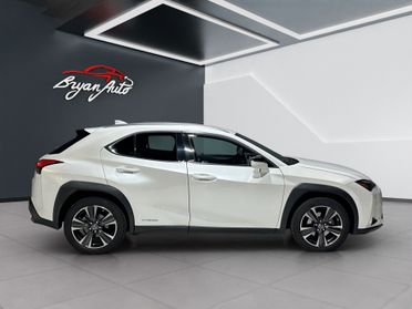 Lexus UX 250h 2.0 Luxury 2wd cvt