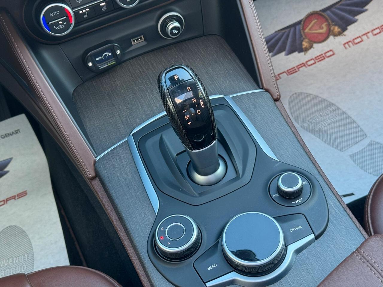 Alfa Romeo Stelvio 2.0 Turbo 200 CV AT8 Q4 Executive con impianto metano