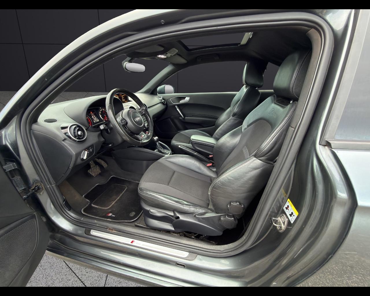 AUDI A1 1.4 TFSI S tronic Ambition S-LINE INTERNI!