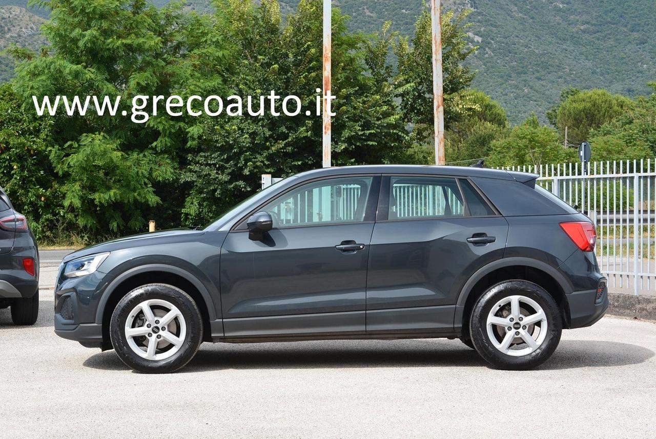 Audi Q2 30 TFSI Business telecamera
