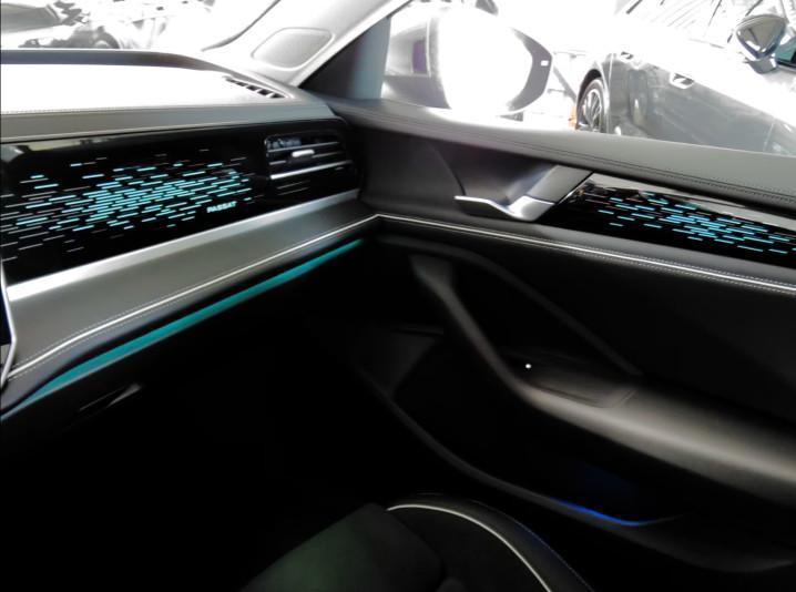 Volkswagen Passat Variant ELEGANCE 1.5 ETSI 110KW