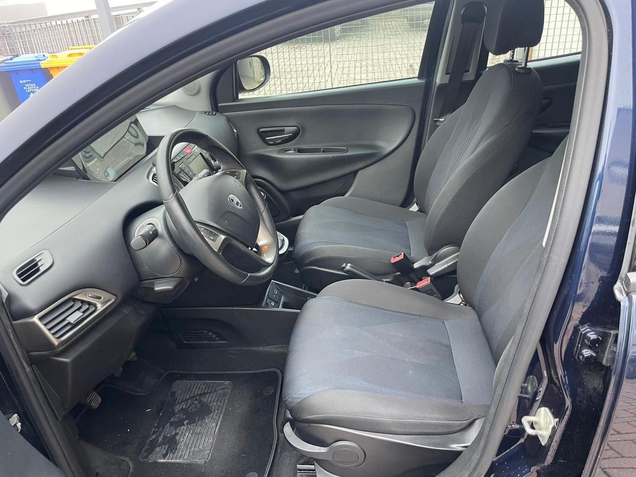 Lancia Ypsilon 1.2 69 CV 5 porte Platinum 51.000 km