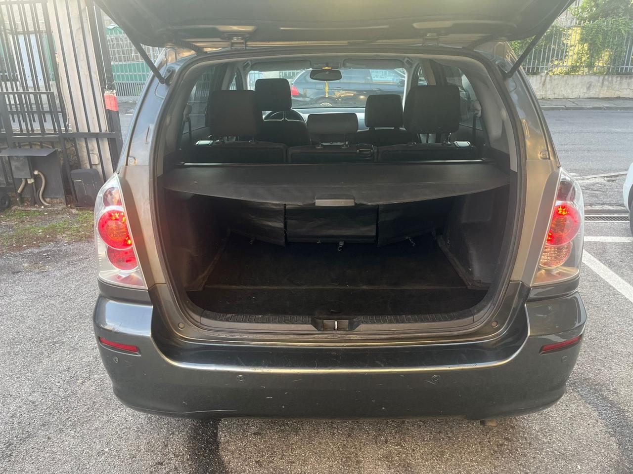 Toyota Corolla Verso 1.6 16V Sol gpl scade 2031