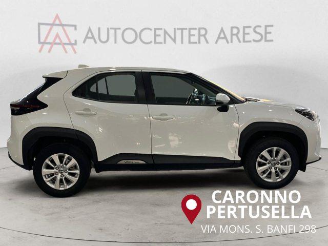 TOYOTA Yaris Cross 1.5 Hybrid 5p. E-CVT AWD-i Business