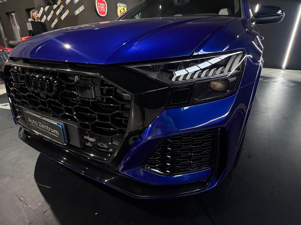 Audi Q8 RS TFSI V8 quattro tiptronic