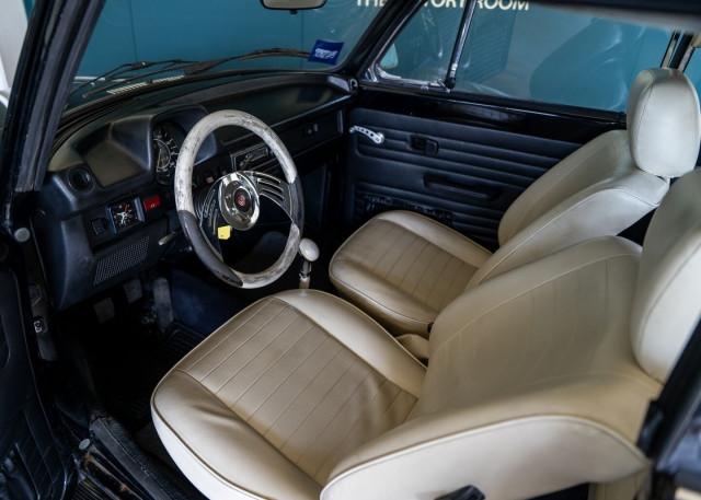 Volkswagen Maggiolone Cabriolet 15D 11