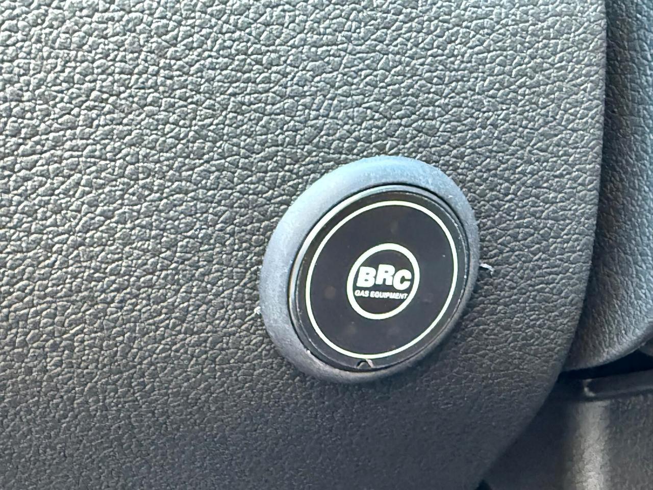 Hyundai i10 1.0 GPL DI SERIE KM0 UNICA!