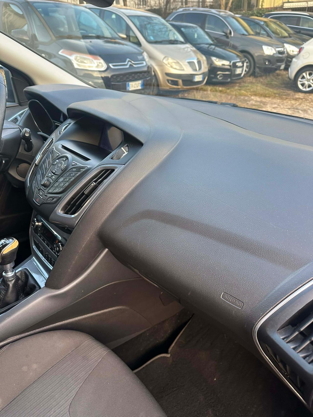 Ford FOCUS 1.6 TDCi 115 CV TITANIUM NAVI FULLOPT KMCERT