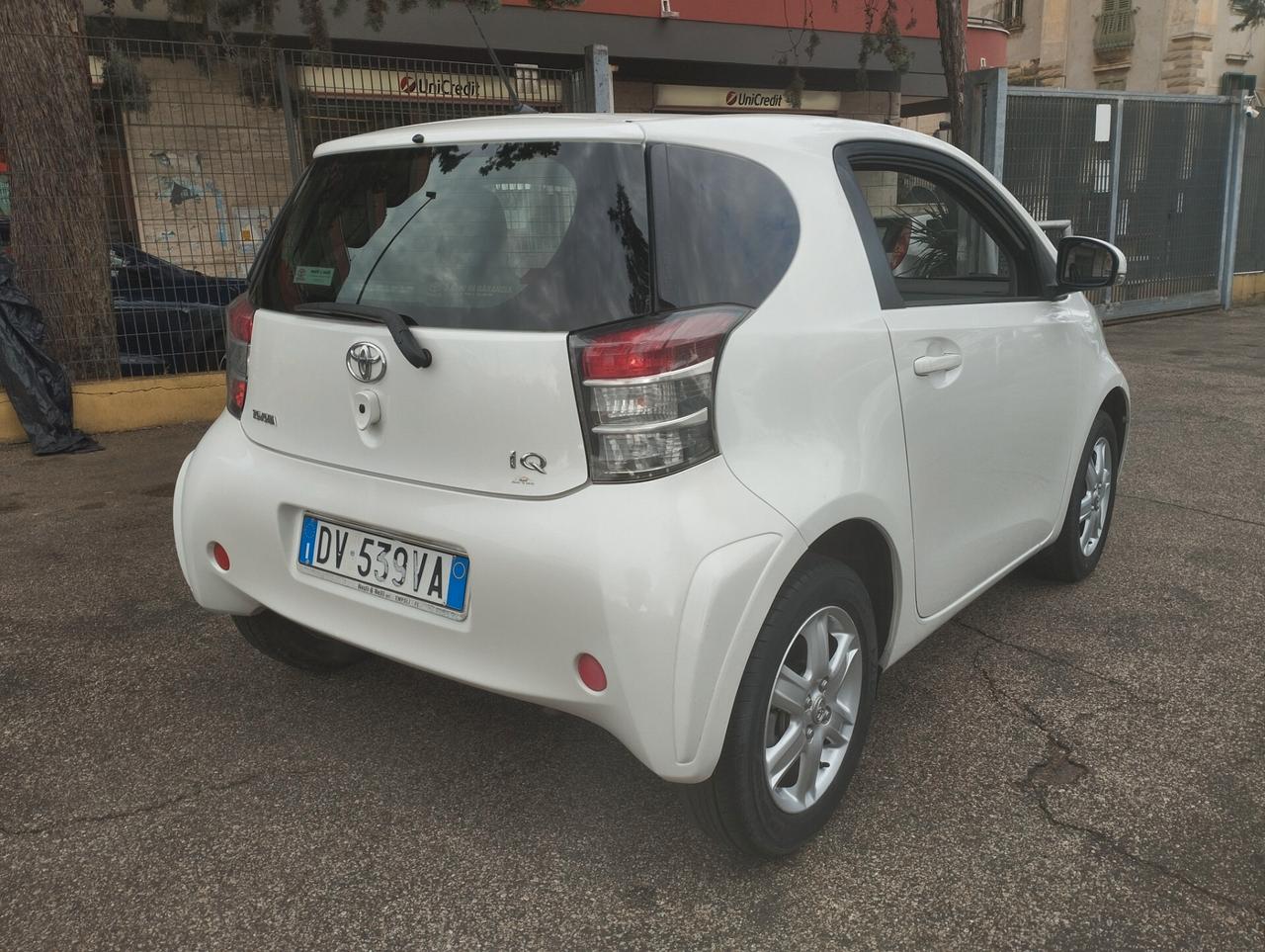 Toyota iQ 1.0 Sol