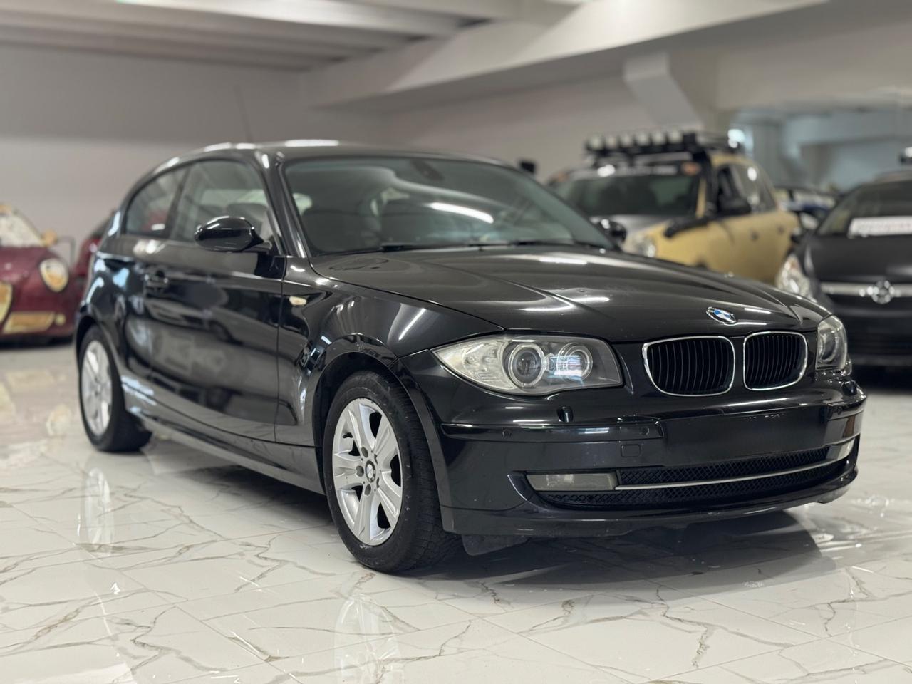 Bmw 118d 3porte NEOPATENTATI