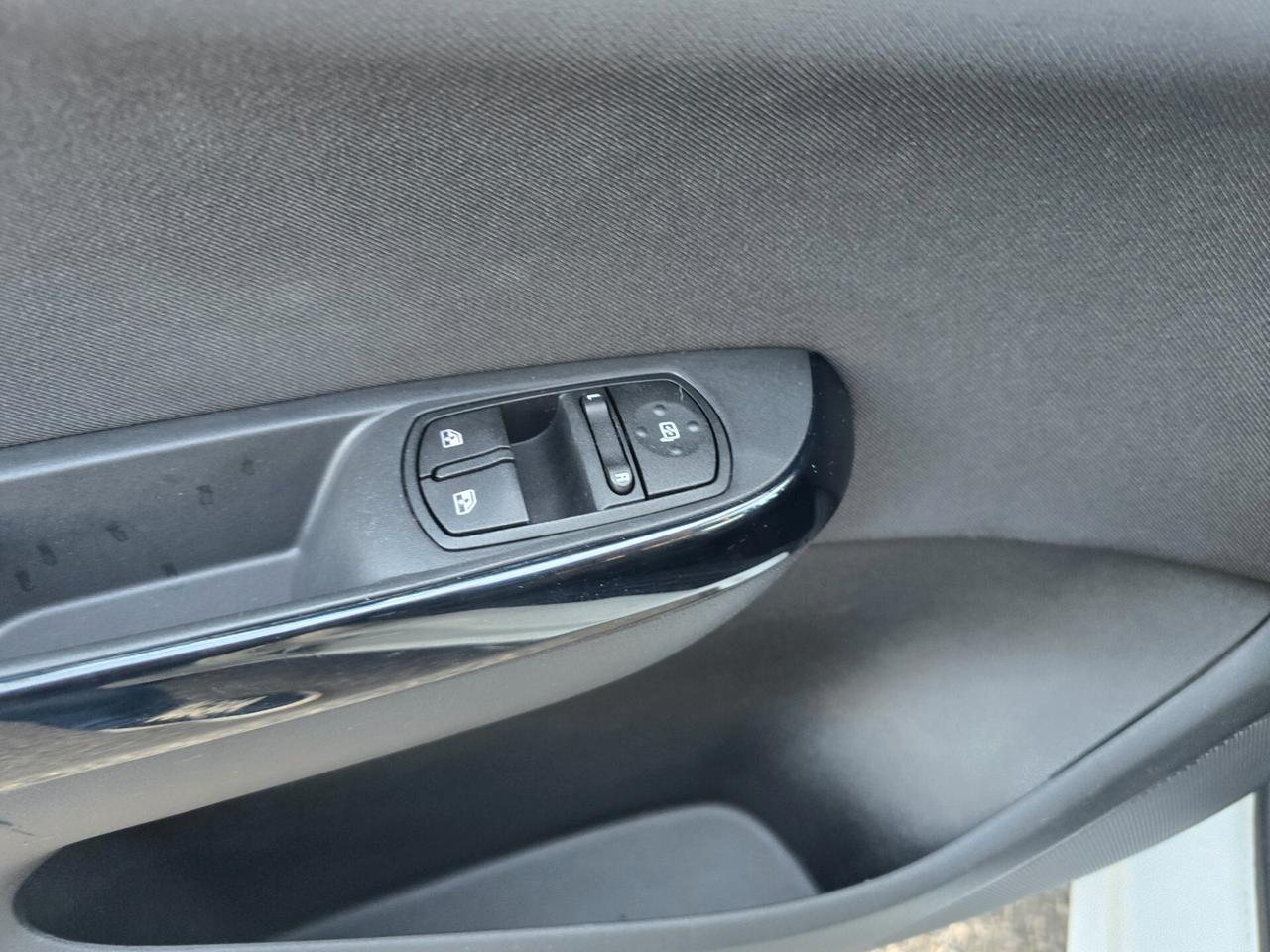 OPEL CORSA 1.2 "OK PER NEOPATENTATI"