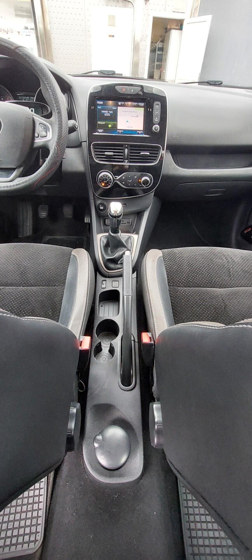 CLIO 1,5 DIESEL 90 CV DUEL NAVIGATORE LED CRUISE SENSORI X NEOPATENTATI IMPECCABILE
