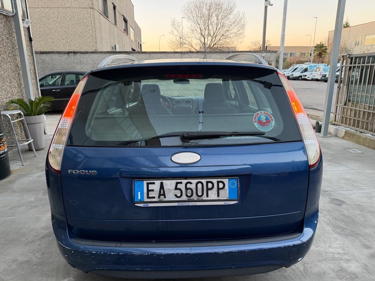 Ford Focus 1.6 benzina EURO5A NEOPATENTATI-FAMIGLIARE