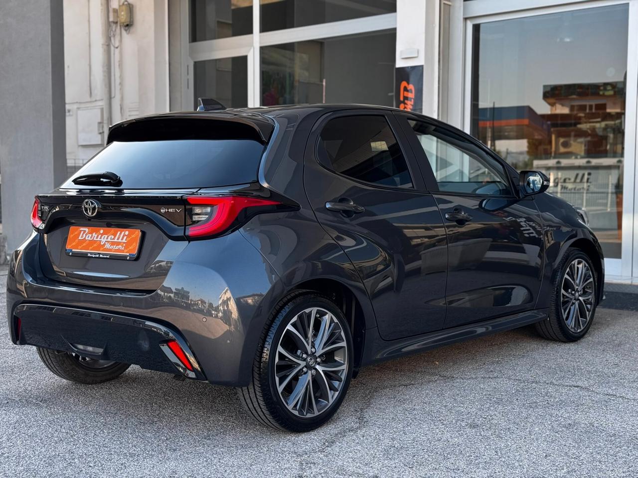 Toyota Yaris 1.5 130 Hybrid 5 porte Lounge