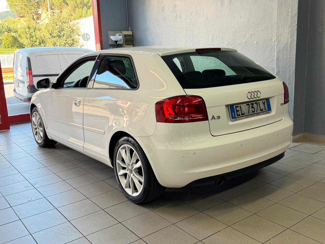 Audi A3 SPB 1.6 TDI 105 CV CR Ambition