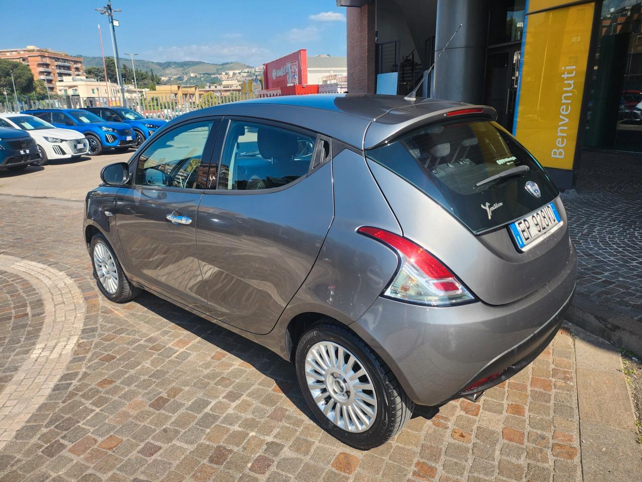 Lancia Ypsilon 1.3 MJT 16V 95 CV 5 porte S&S Silver