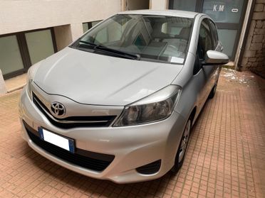 Toyota Yaris 1.4 D-4D 5 porte Active FINANZIABILE A € 140,00 MENSILI