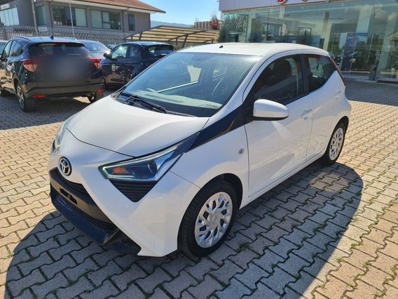 Toyota Aygo 1.0 vvt-i 72 cv 5 porte x-play