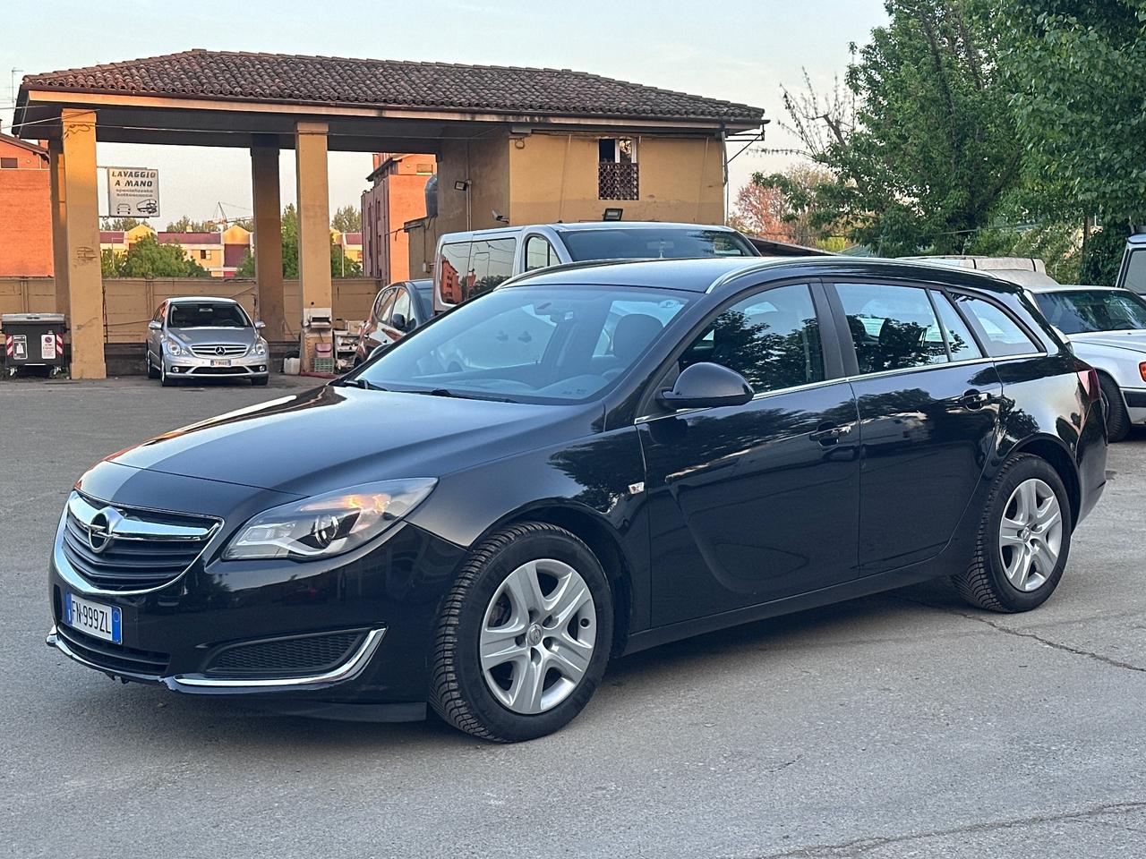 Opel Insignia 1.6 CDTI 136CV Sports Tourer automatico Cosmo