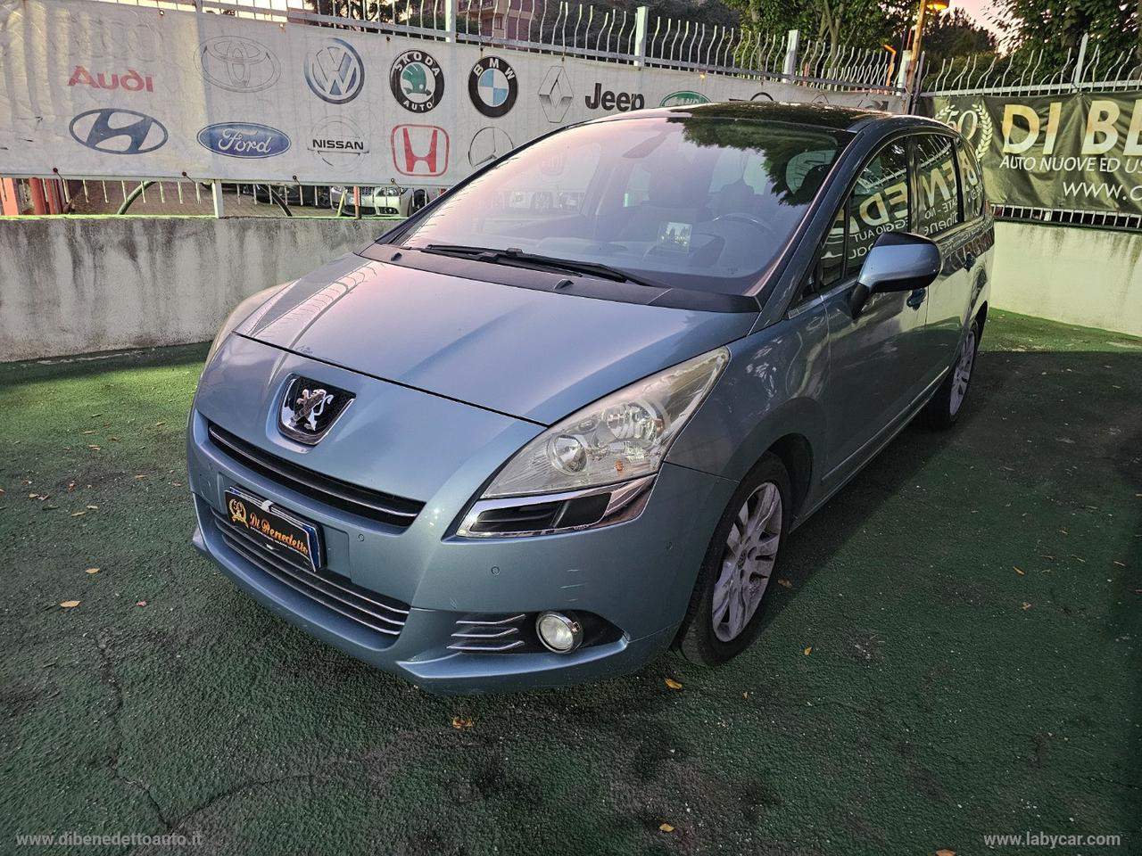 PEUGEOT 5008 2.0 HDi 150 CV Business