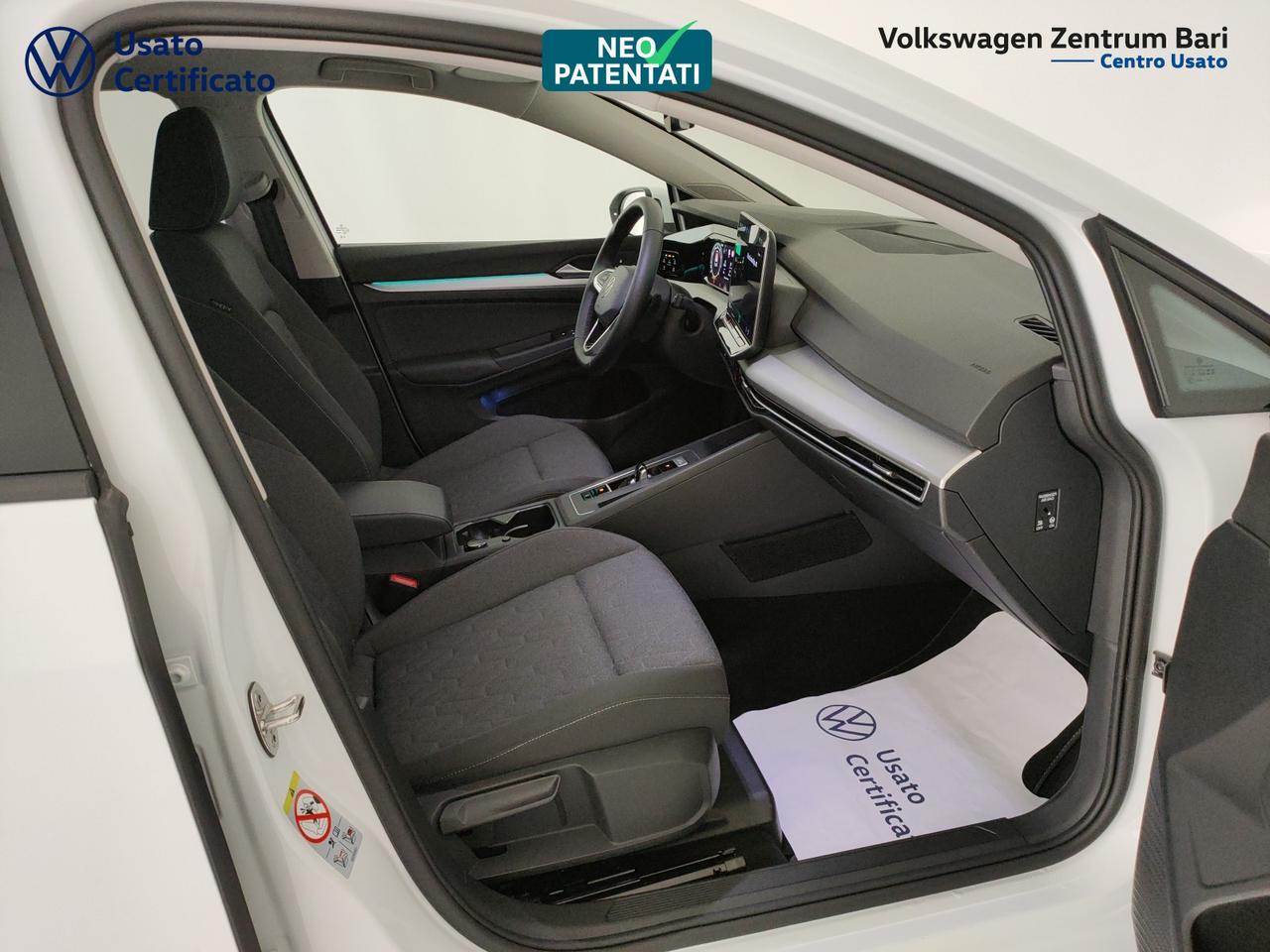 Volkswagen Golf 1.5 etsi life 115cv dsg
