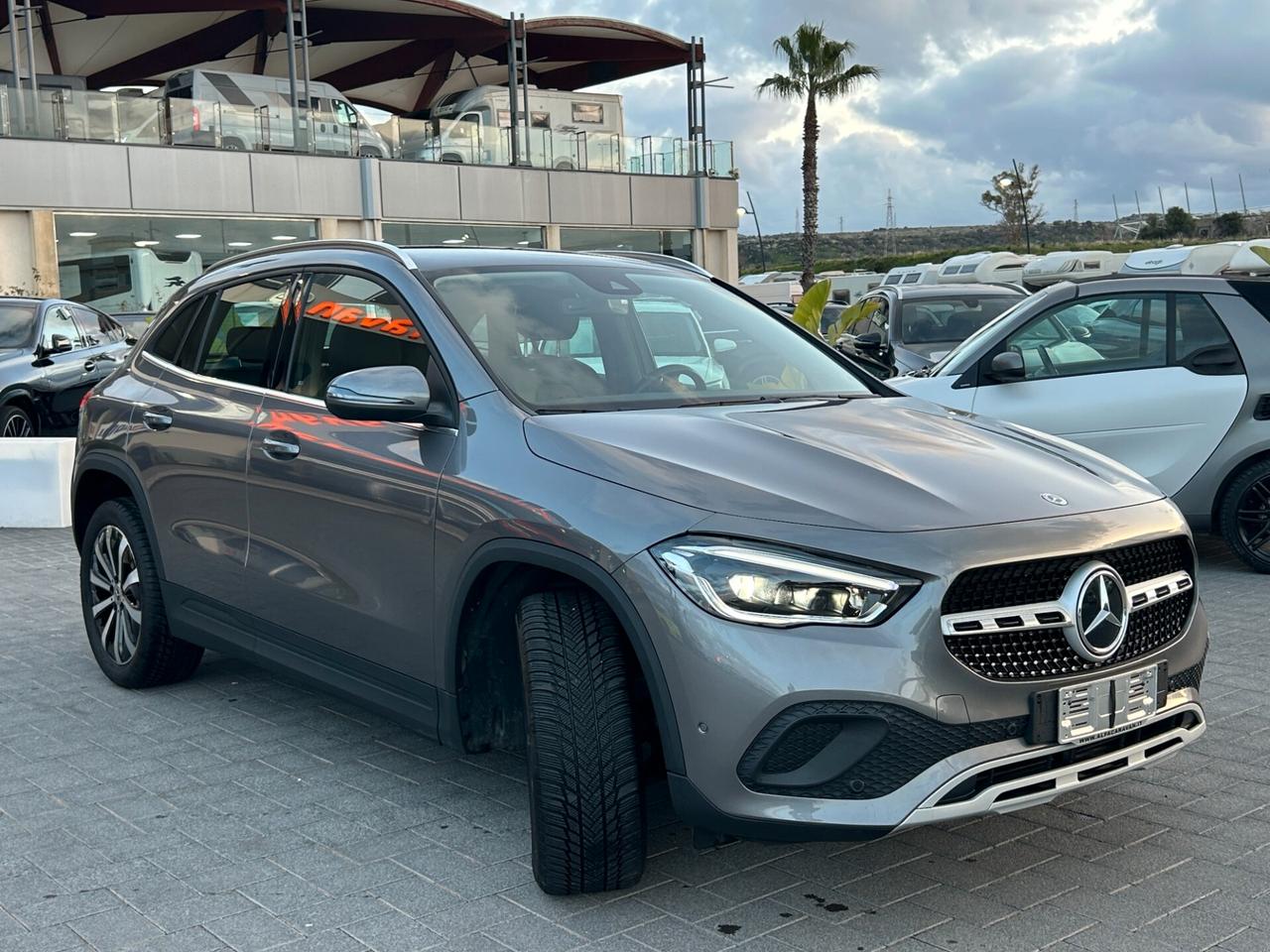 Mercedes-Benz GLA 200 d Business Extra auto